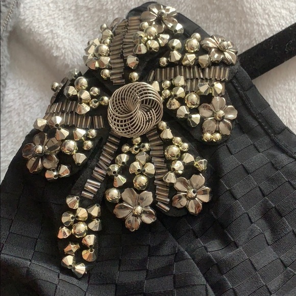 🌷Black Dress with embellished shoulder - Picture 4 of 4